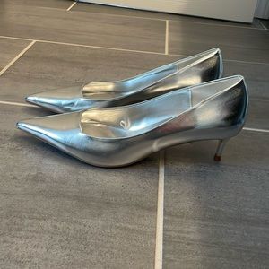 Zara metallic heeled shoes